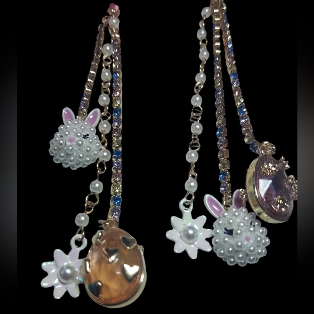 BETSEY JOHNSON Easter Holiday Spring Bunny Rabbit Eggs Dangling Earrings NEW NWT - Picture 3 of 8